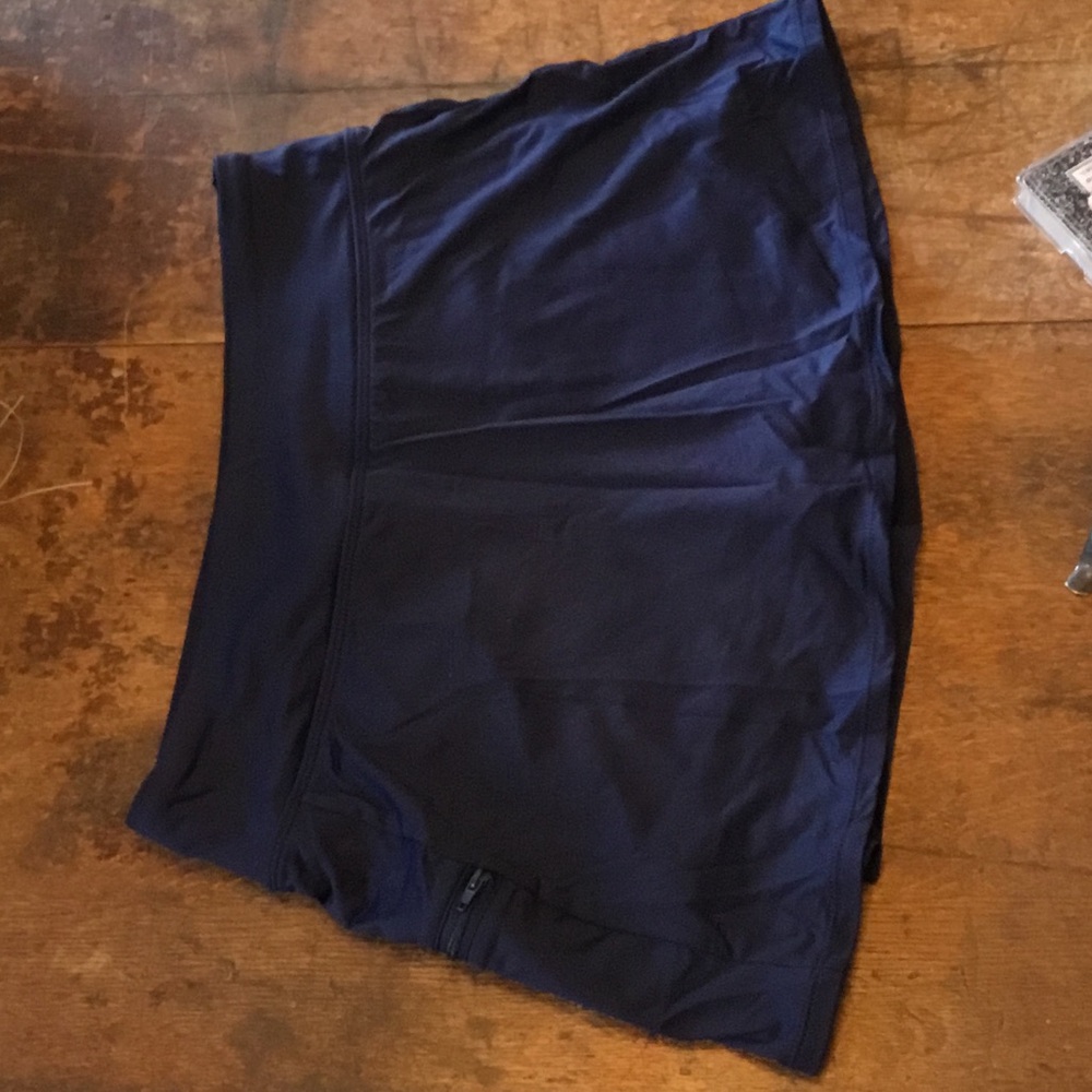 0209 Beach House Navy Swim Skirt w/ Built-in Shorts; EUC size 8